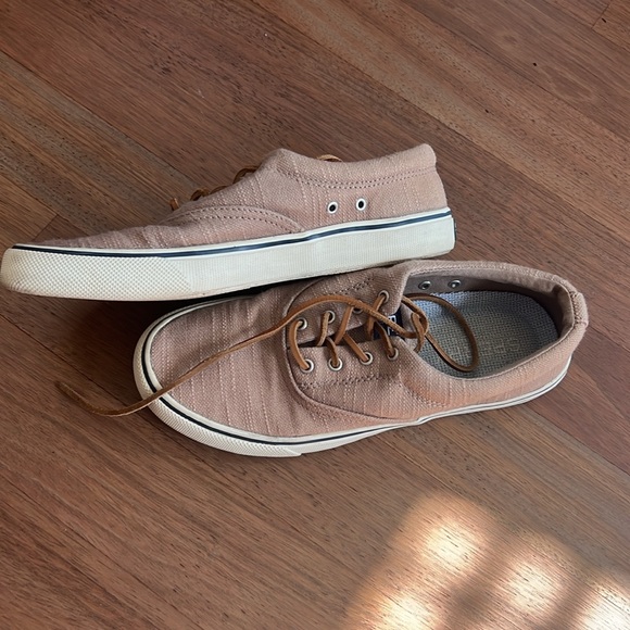 Men’s Sperry boat shoes - Picture 3 of 3